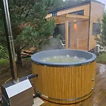 Dom wakacyjny Oaza święty Spokój - Tiny House Z Balią I Jacuzzi Przy Rzece Narew *