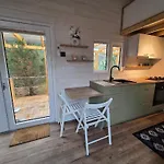 Dom wakacyjny Oaza święty Spokój - Tiny House Z Balią I Jacuzzi Przy Rzece Narew *